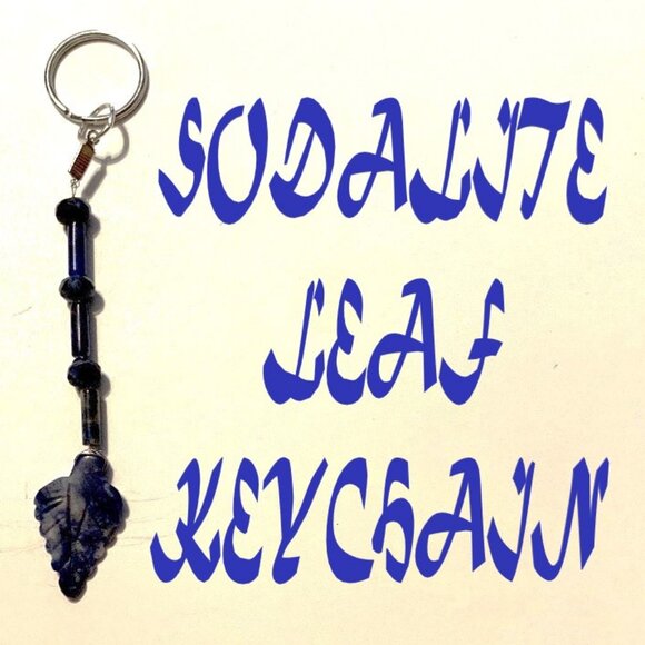 Sodalite Leaf Keychain – Wisdom, Intuition & Inner Balance - Picture 1 of 7